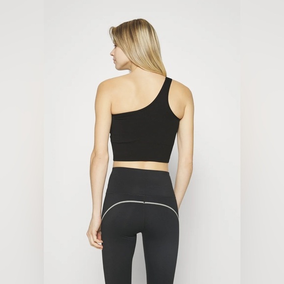 Athleta Aurora One Shoulder Black Ribbed Cropped Tank Top 531643 EUC Size Small - Picture 2 of 11